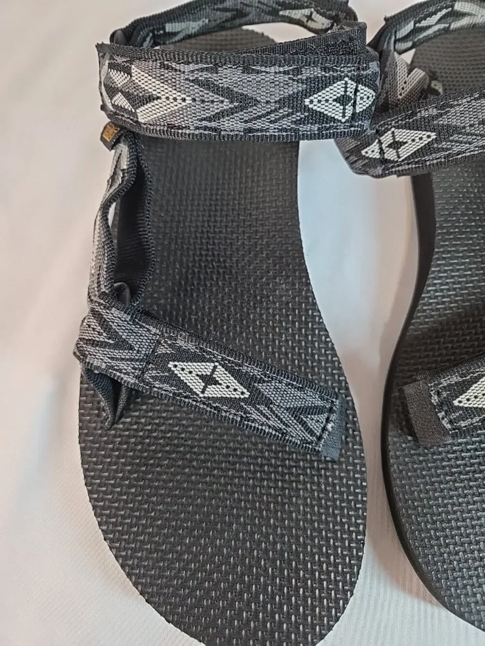 Teva Black/White Women's Sandals Size 8